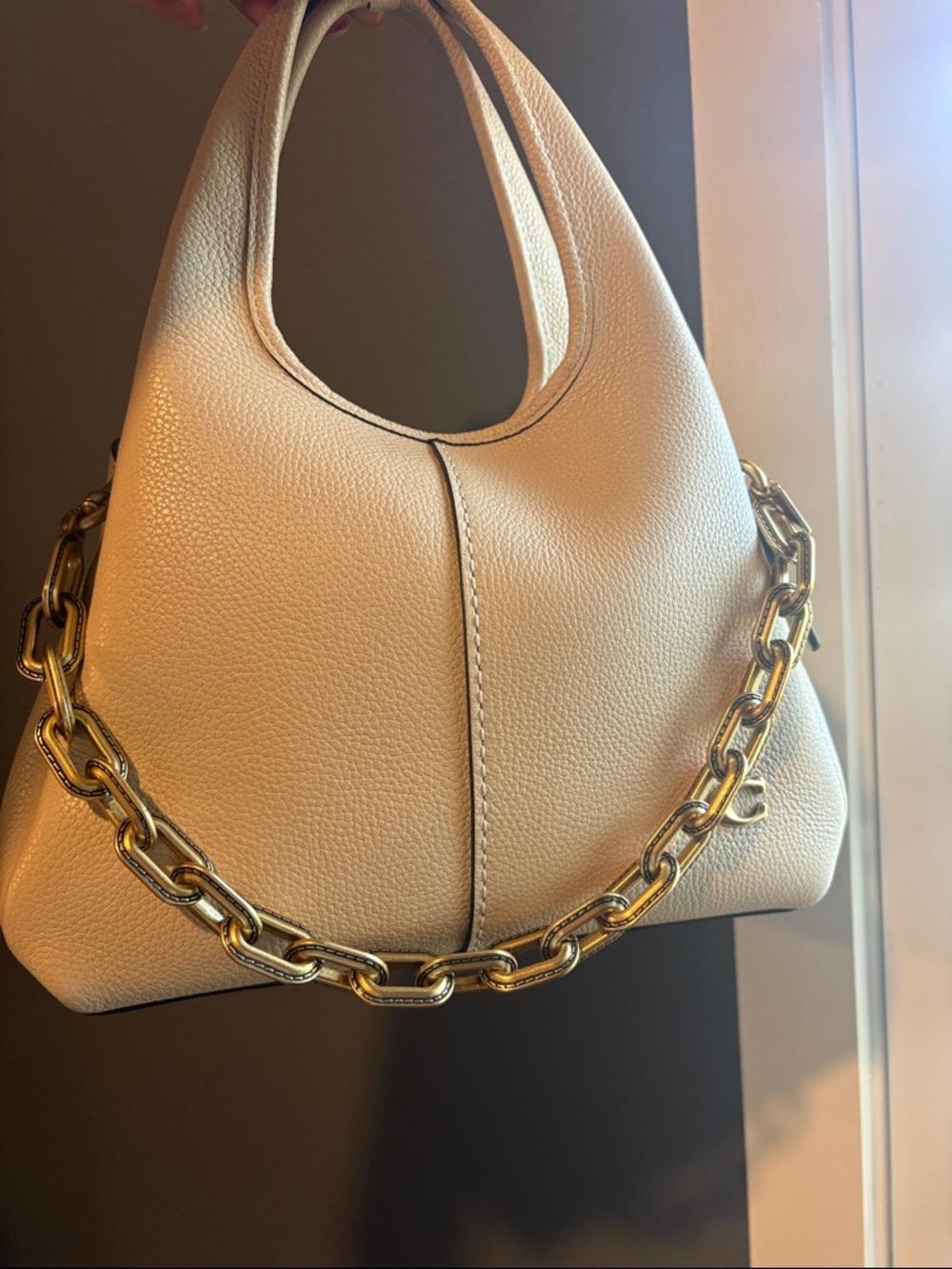 Cream Leather COACH LUNA Bag with Gold Chain accessory